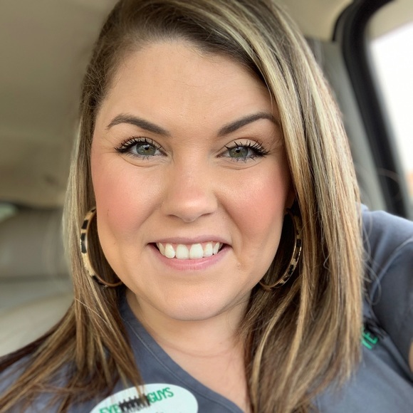 Meet your Posher, Kimberly - Picture 1 of 1